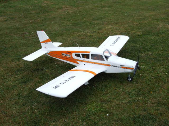 Piper Arrow II Aviomodelli