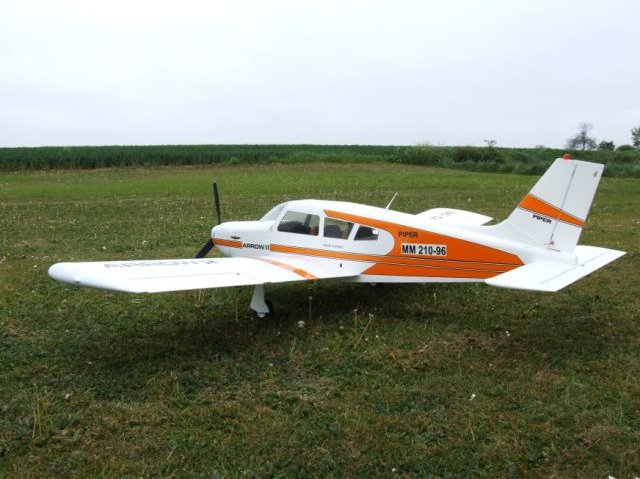 Piper Arrow II Aviomodelli