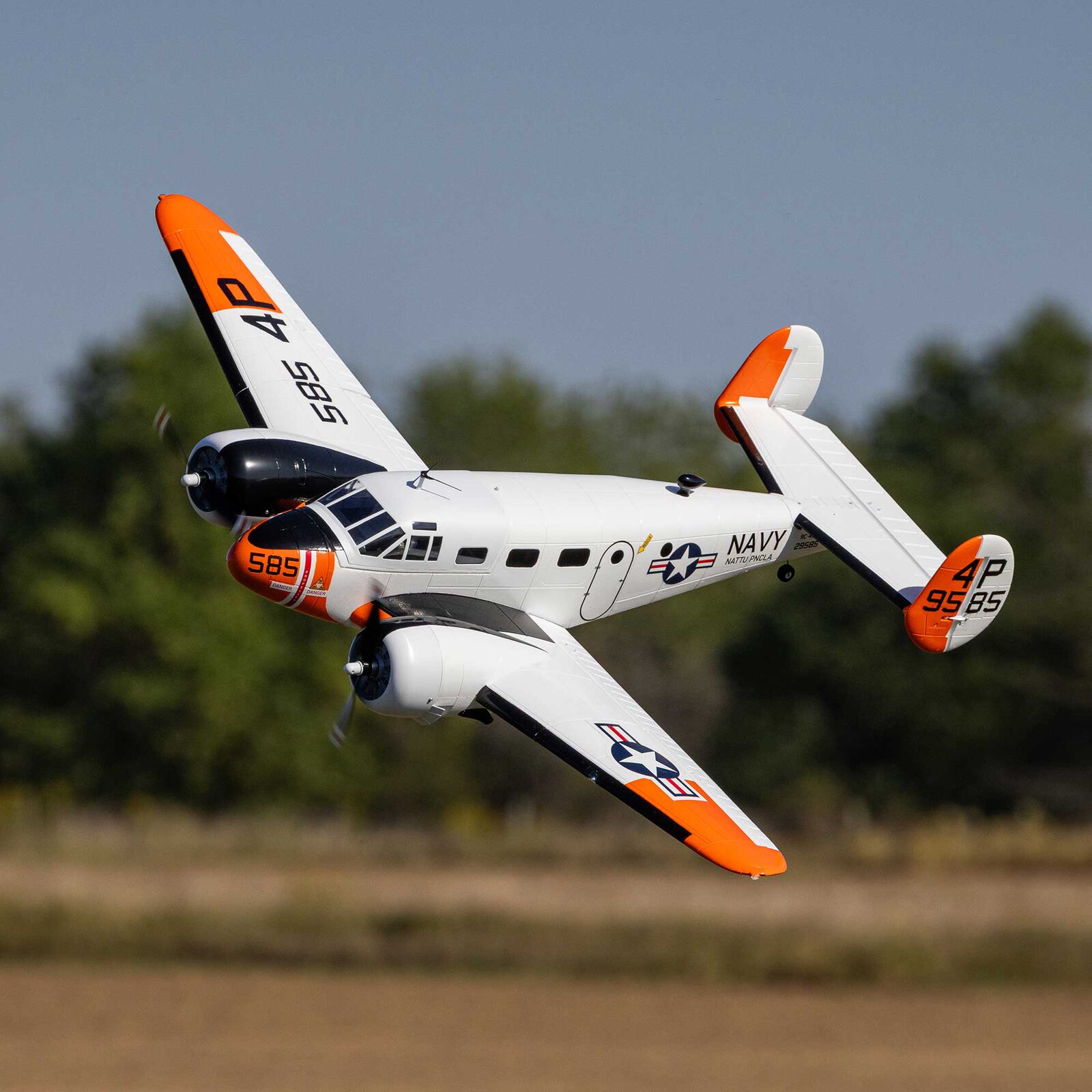 Beechcraft D18/RC-45J E-flite