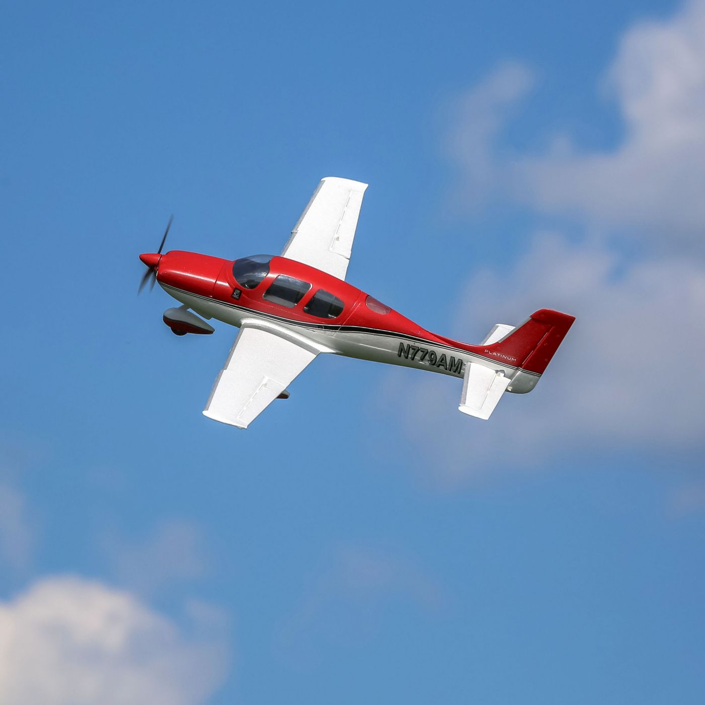 UMX Cirrus SR22T E-flite