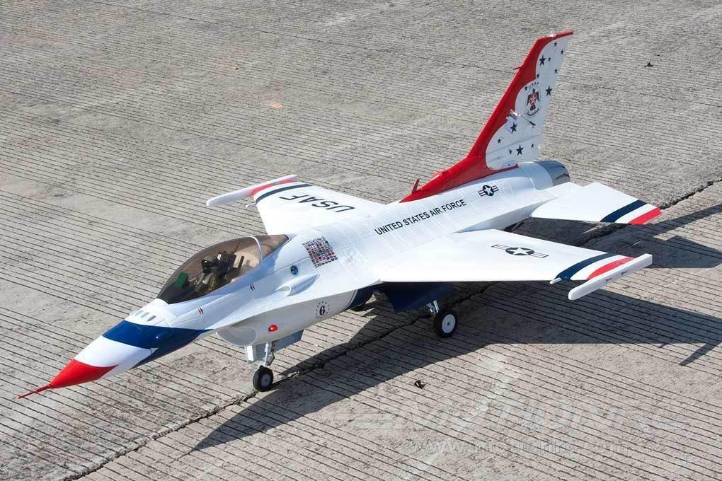 F-16C Falcon Thunderbirds 90mm Freewing Model