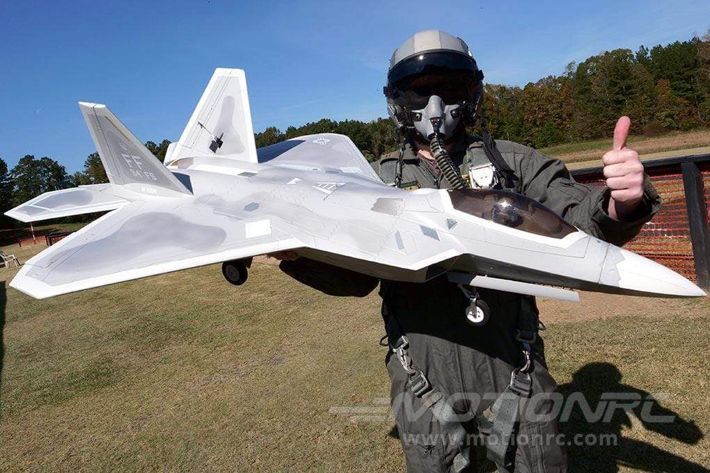 F-22 Raptor 90 mm Freewing Model