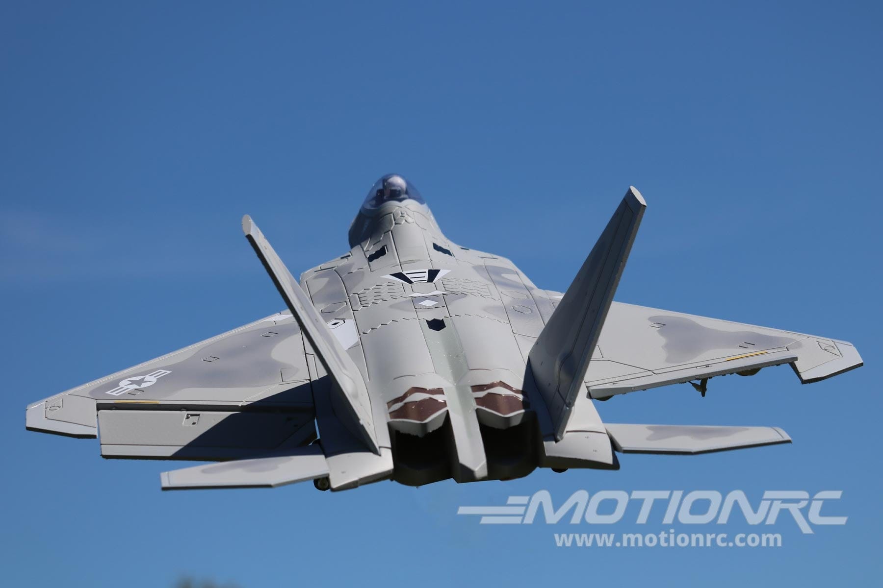 F-22 Raptor V2 64 mm Freewing Model