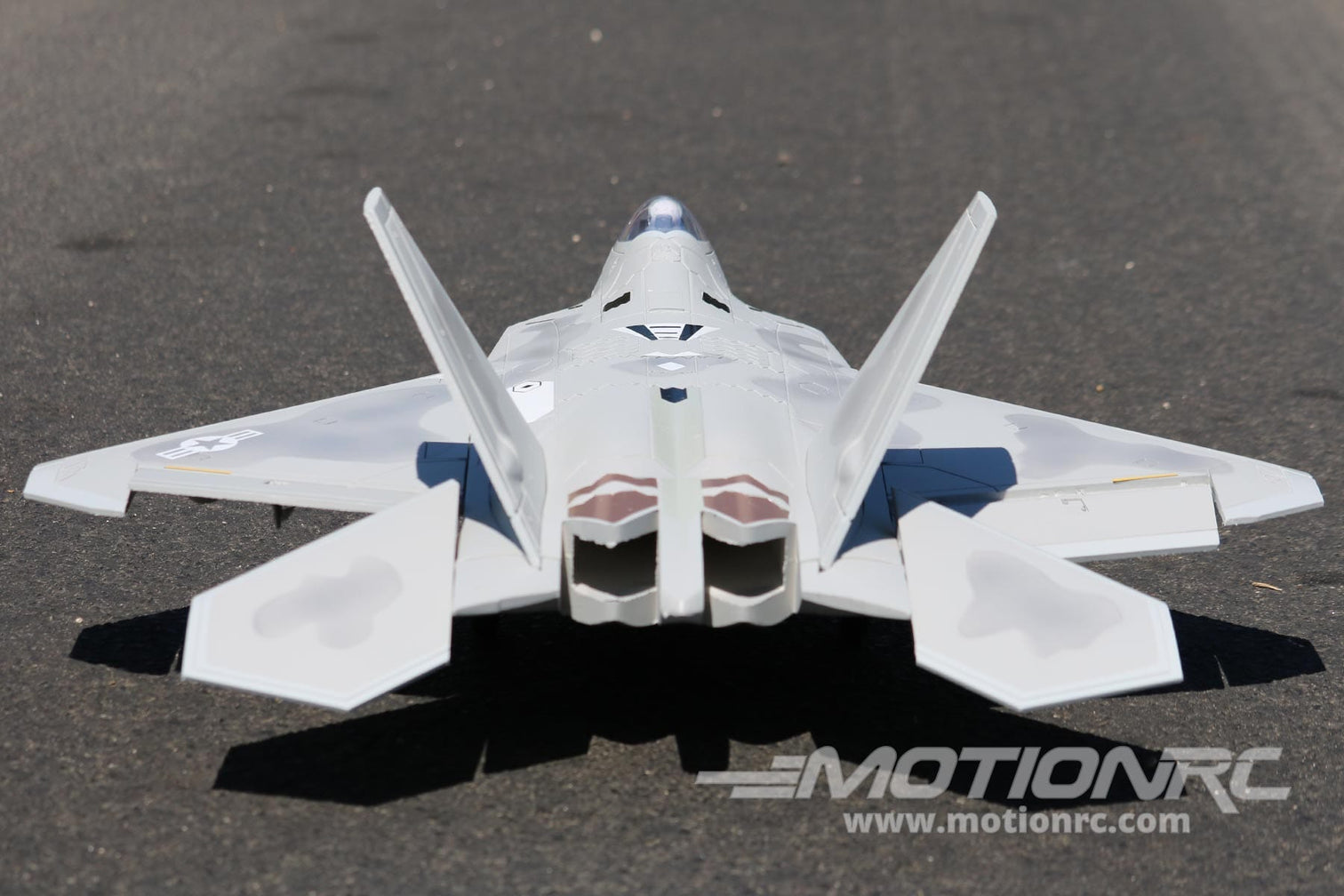 F-22 Raptor V2 64 mm Freewing Model