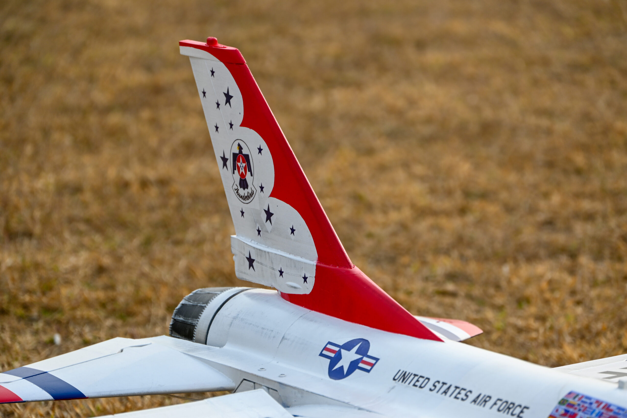 F-16 Falcon 70mm OWL plane