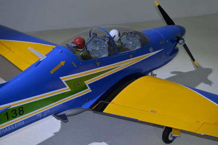 PH041 Tucano Phoenix Model