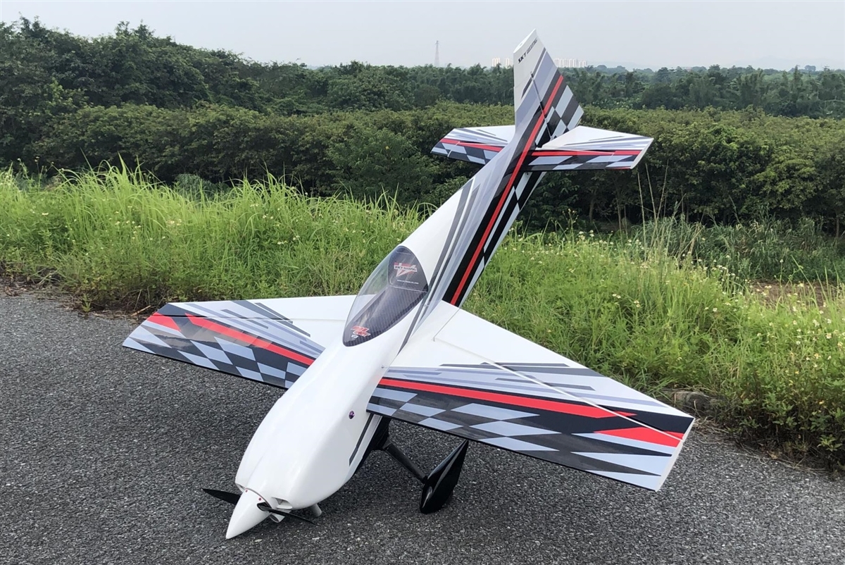 Edge 540 V3 104' Skywing RC