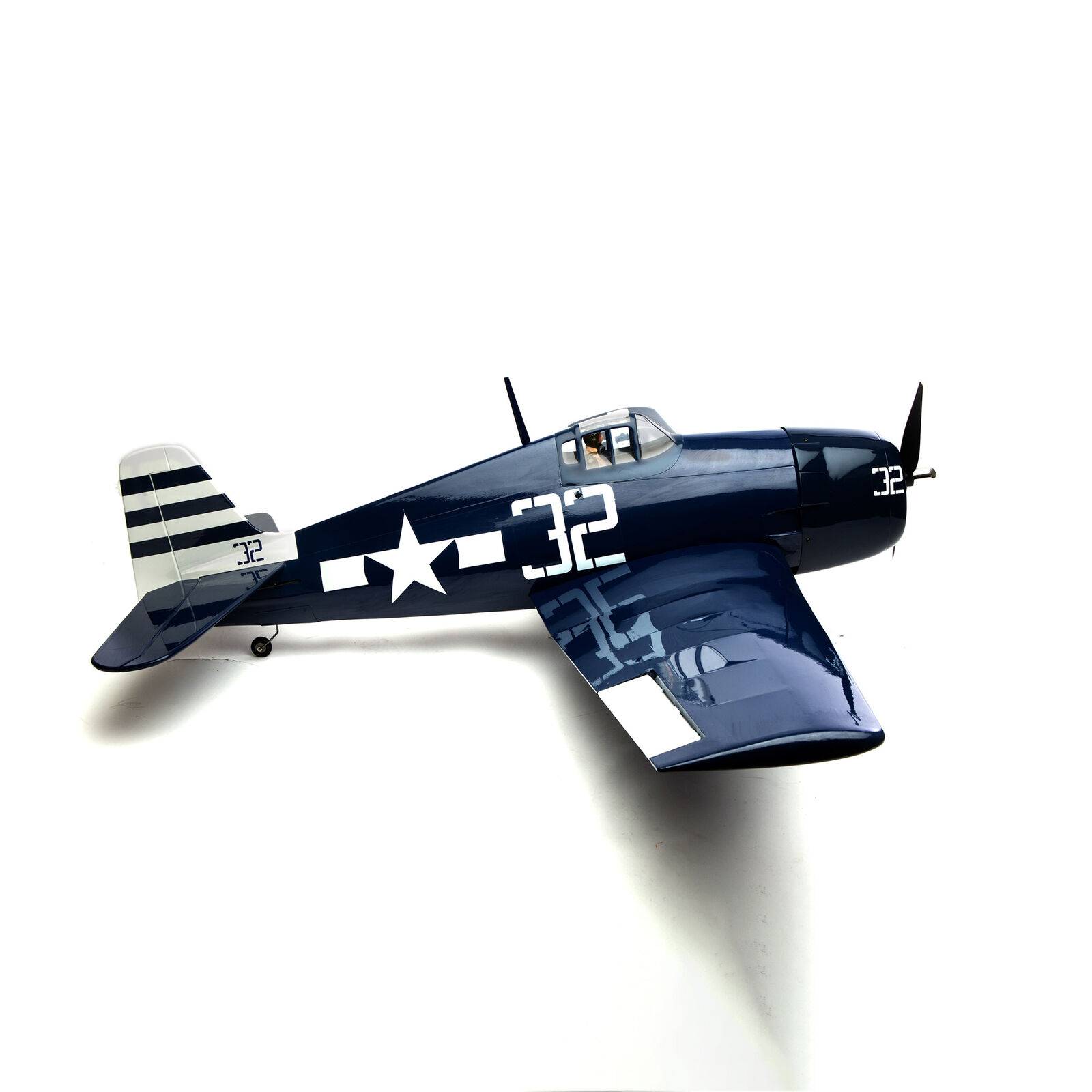 F6F Hellcat hangar 9